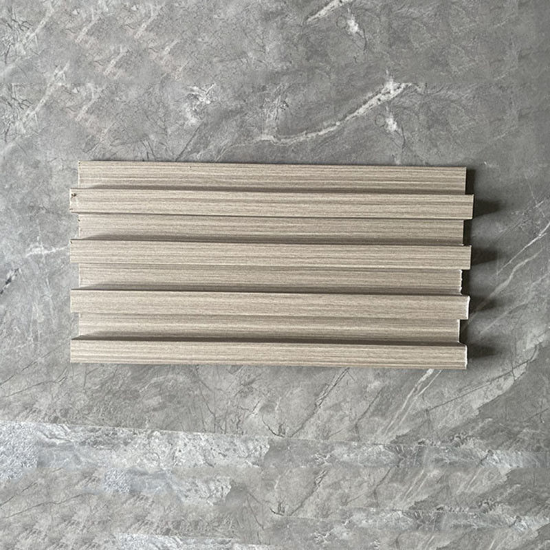 壁の装飾WPCのSlattedクラッディングの浮彫りになる屋外の壁パネル3D